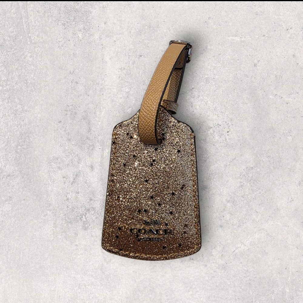 Coach Tag